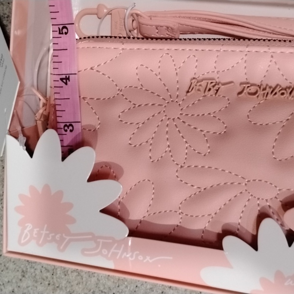 NWT Betsey Johnson Wallet - Picture 4 of 5